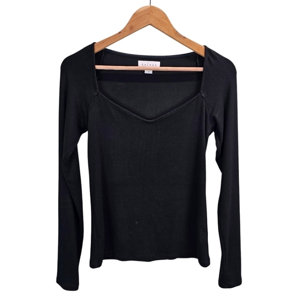 Velvet By Graham & Spencer Black Sweetheart Neckline Ribbed Knit Top Sz Large